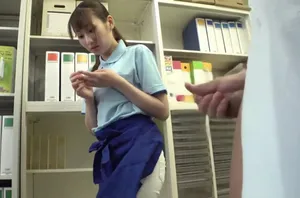 Nếu anh không đền tiền nhà, tôi sẽ đụ Cô vợ anh để trừ nợ